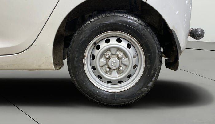 2017 Hyundai Eon ERA +, Petrol, Manual, 27,194 km, Left Rear Wheel