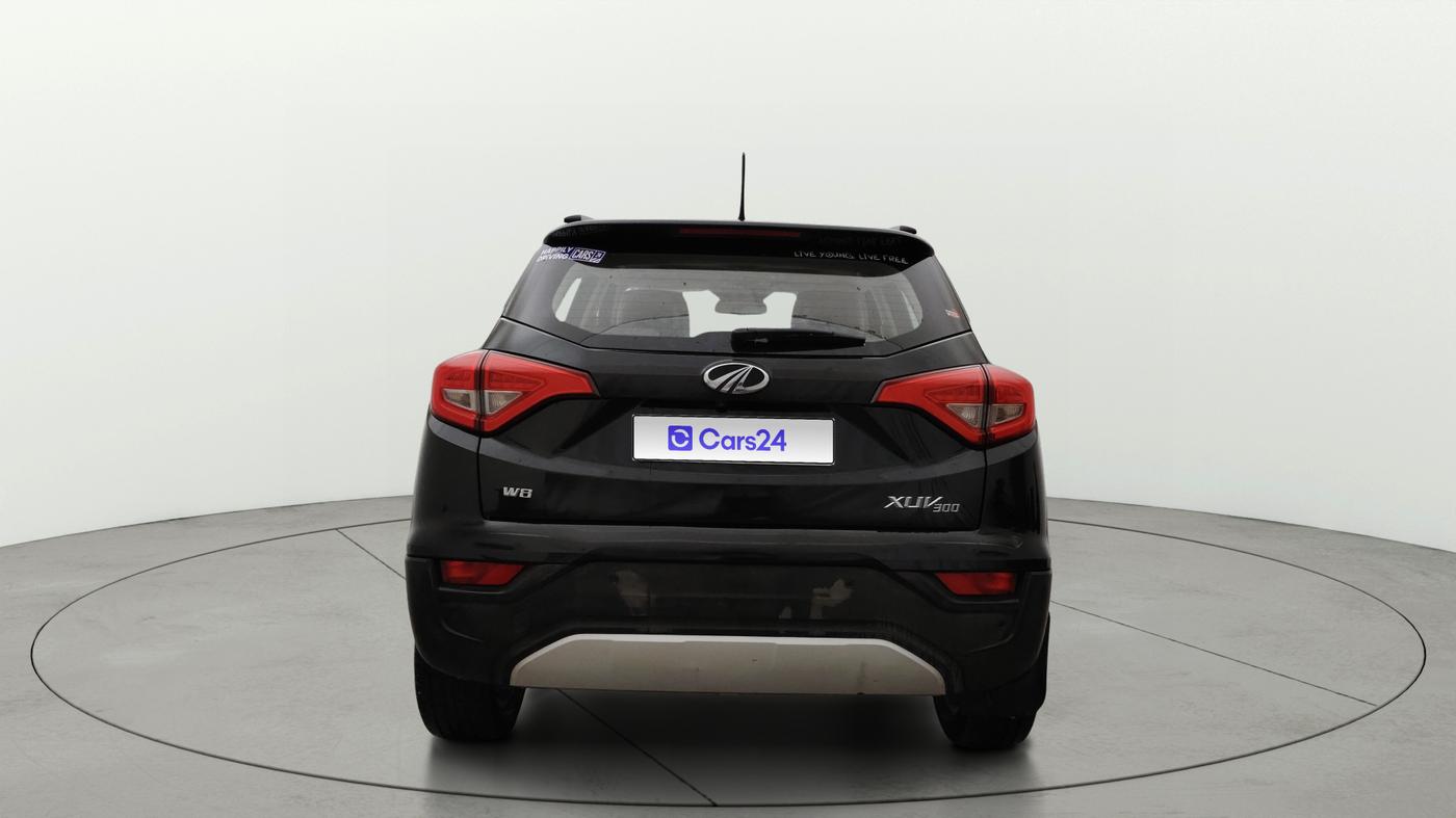 2020 Mahindra XUV300 W8 (O) 1.2 PETROL, Petrol, Manual, 69,339 km, Back/Rear