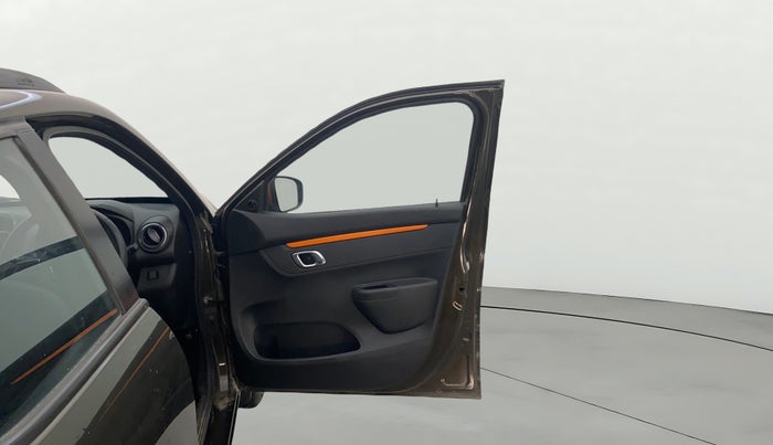 2020 Renault Kwid CLIMBER 1.0 AMT (O), Petrol, Automatic, 11,828 km, RHS Front Door