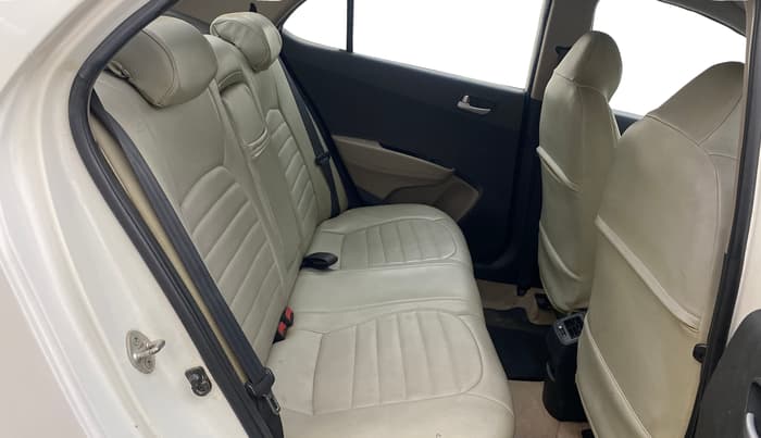 2014 Hyundai Xcent SX 1.2 (O), Petrol, Manual, 95,557 km, Right Side Rear Door Cabin