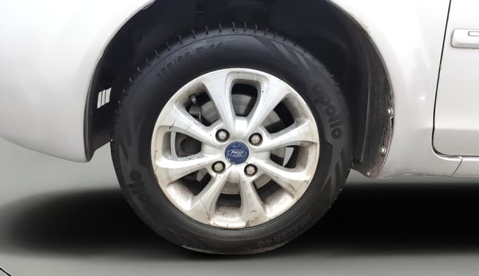 2013 Ford Classic 1.6 DURATEC TITANIUM, Petrol, Manual, 74,249 km, Left Front Wheel