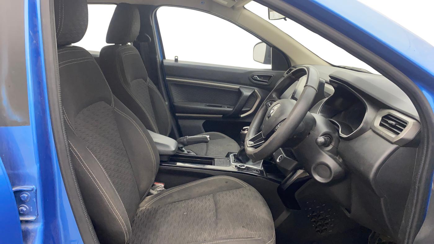 2021 Renault Kiger RXZ TURBO MT, Petrol, Manual, 1,00,261 km, Right Side Front Door Cabin