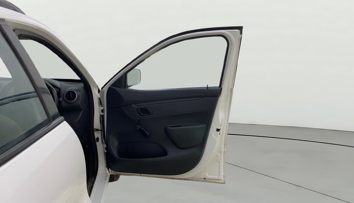 2016 Renault Kwid RXL, Petrol, Manual, 47,457 km, RHS Front Door