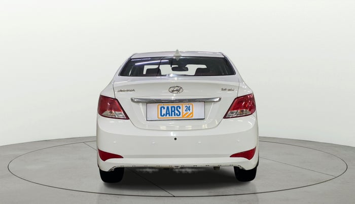 2017 Hyundai Verna 1.6 CRDI SX, Diesel, Manual, 1,00,677 km, Back/Rear