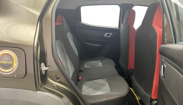 2019 Renault Kwid RXT 1.0 AMT (O), Petrol, Automatic, 18,389 km, Right Side Rear Door Cabin