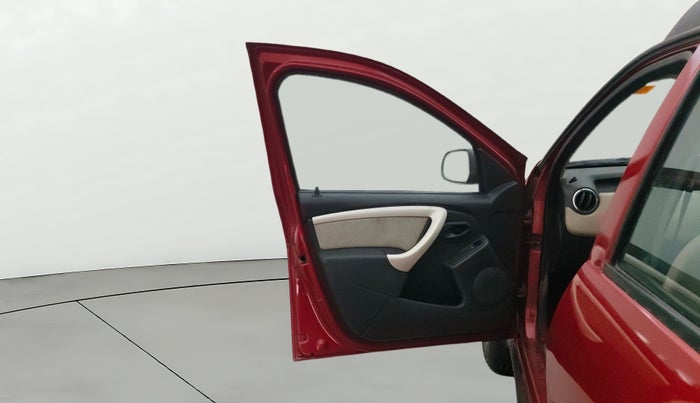 2014 Renault Duster 85 PS RXL DIESEL, Diesel, Manual, 34,342 km, LHS Front Door