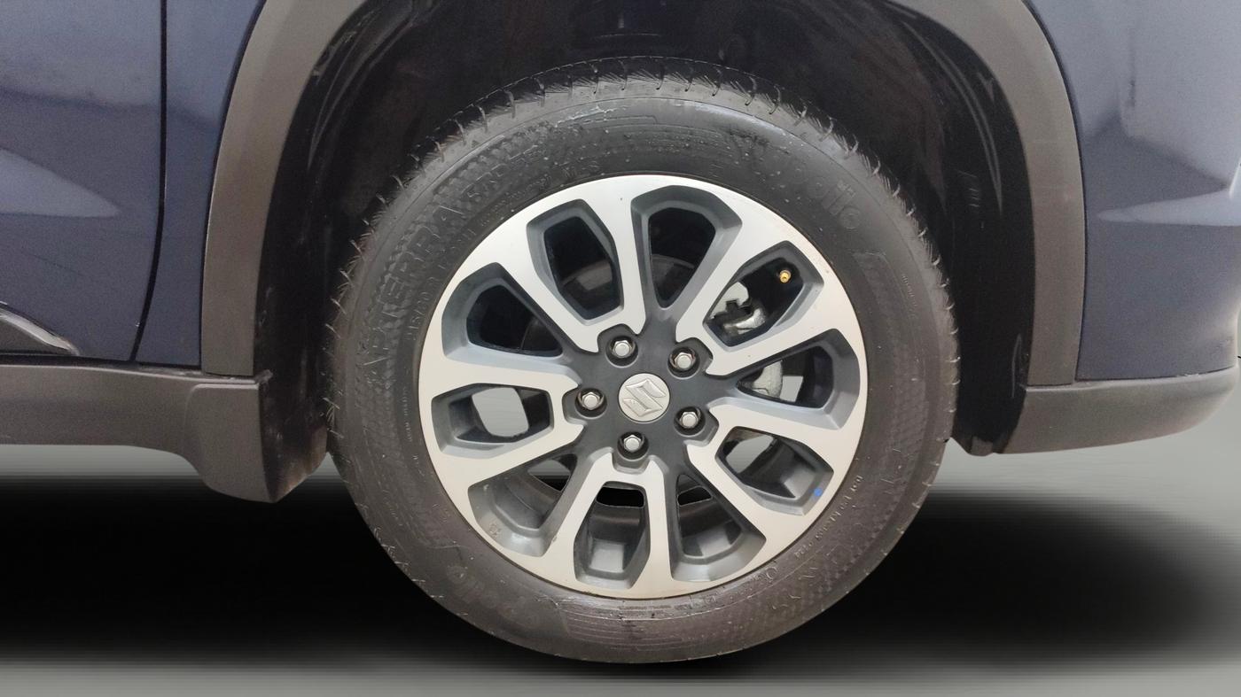 2024 Maruti Grand Vitara DELTA SMART HYBRID AT, Petrol, Automatic, 9,478 km, Right Front Wheel