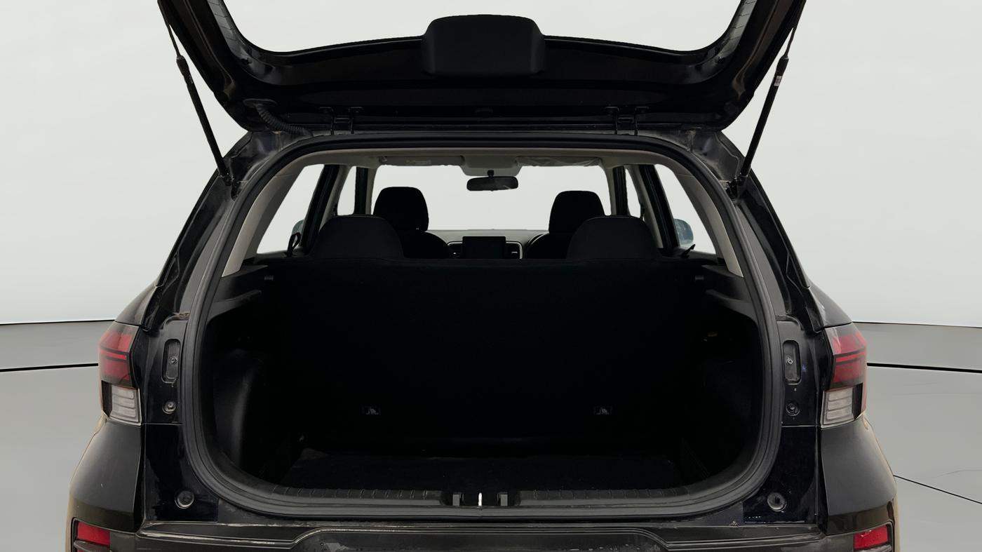 2022 Hyundai VENUE S 1.2, Petrol, Manual, 32,325 km, Boot Open Zoomed View