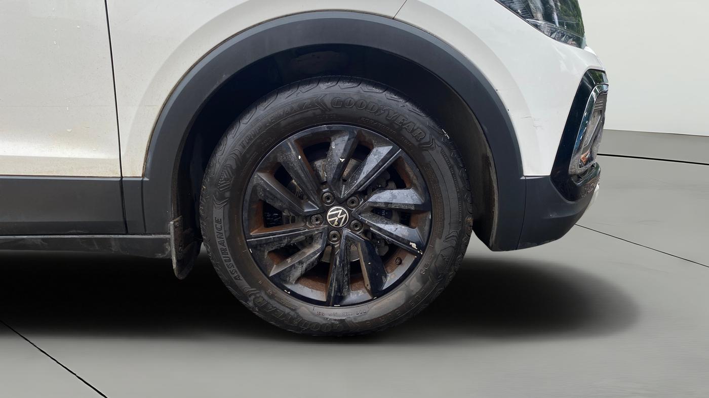2022 Volkswagen TAIGUN HIGHLINE 1.0 TSI AT, Petrol, Automatic, 37,708 km, Right Front Wheel