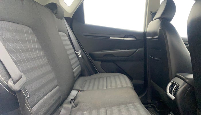 2022 KIA SONET HTK PLUS 1.0 IMT, Petrol, Manual, 14,388 km, Right Side Rear Door Cabin