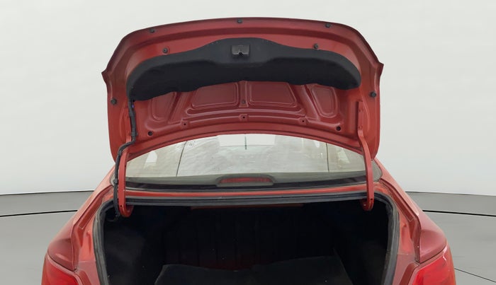 2015 Hyundai Verna FLUIDIC 4S 1.6 VTVT S(O), Petrol, Manual, 42,595 km, Boot Door Open