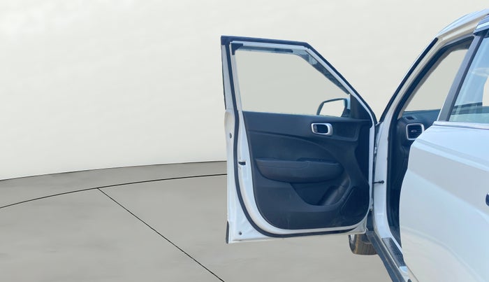 2021 Hyundai VENUE S 1.2, Petrol, Manual, 34,827 km, LHS Front Door