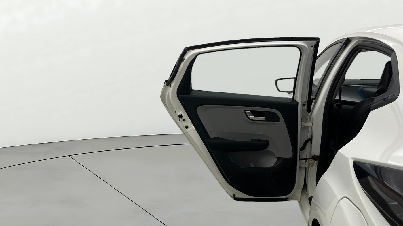 2020 Tata ALTROZ XZ PETROL, Petrol, Manual, 75,469 km, LHS Rear Door
