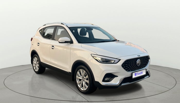 2022 MG ASTOR SUPER 1.5 MT, Petrol, Manual, 14,356 km, Right Front Diagonal