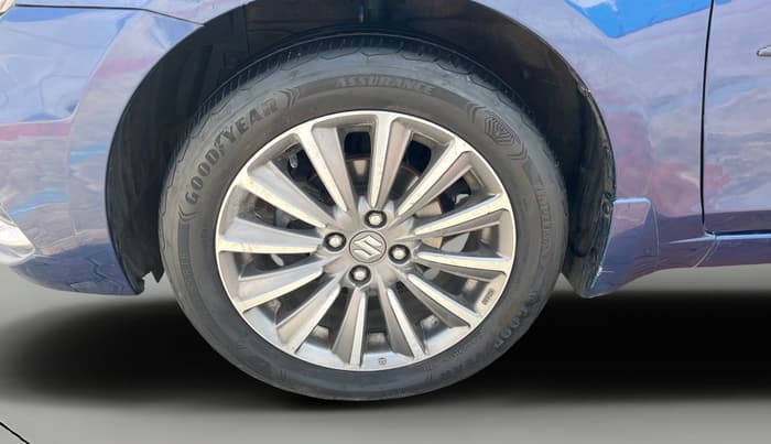 2019 Maruti Ciaz ALPHA  AT 1.5 SHVS PETROL, Petrol, Automatic, 87,979 km, Left Front Wheel