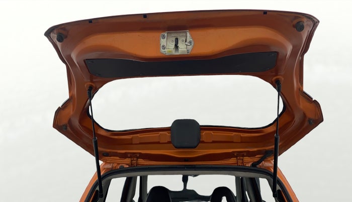 2017 Maruti Alto K10 VXI (O) AMT, Petrol, Automatic, 52,170 km, Boot Door Open