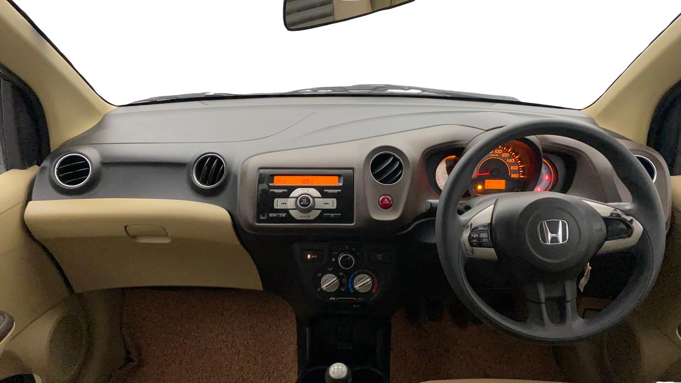 2013 Honda Brio S MT, Petrol, Manual, 97,701 km, Dashboard