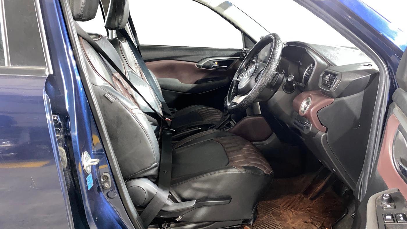 2024 Maruti Grand Vitara DELTA SMART HYBRID AT, Petrol, Automatic, 18,517 km, Right Side Front Door Cabin