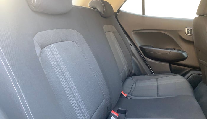 2019 Hyundai VENUE SX PLUS 1.0 TURBO DCT, Petrol, Automatic, 78,033 km, Right Side Rear Door Cabin