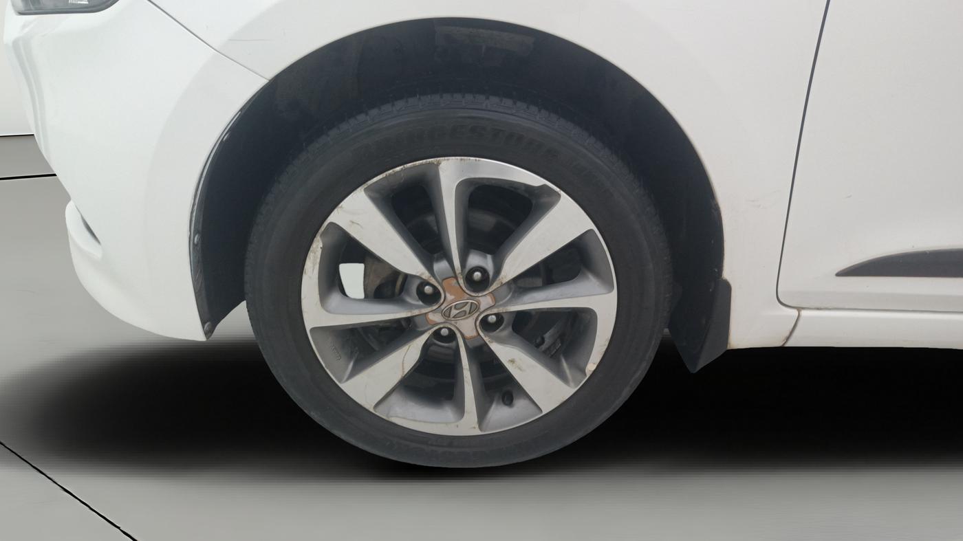 2016 Hyundai Elite i20 ASTA 1.2 (O), Petrol, Manual, 97,005 km, Left Front Wheel