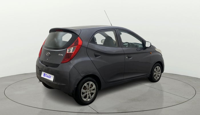 2016 Hyundai Eon MAGNA +, Petrol, Manual, 1,36,063 km, Right Back Diagonal