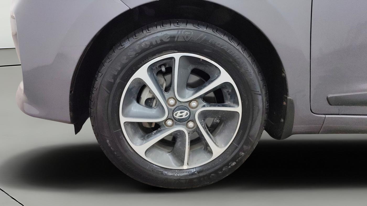 2018 Hyundai Grand i10 SPORTZ AT 1.2 KAPPA VTVT, Petrol, Automatic, 18,286 km, Left Front Wheel