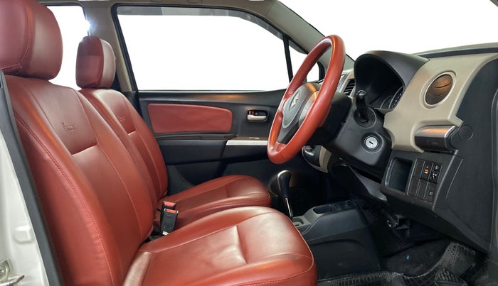 2016 Maruti Wagon R 1.0 VXI AMT, Petrol, Automatic, 24,883 km, Right Side Front Door Cabin