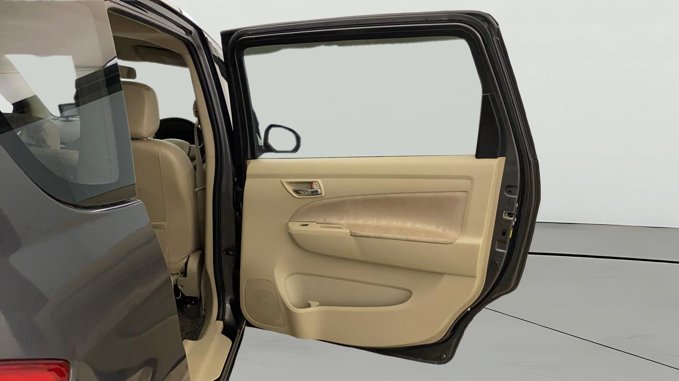 2014 Maruti Ertiga ZXI, Petrol, Manual, 96,389 km, RHS Rear Door