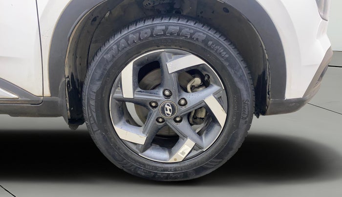 2021 Hyundai VENUE SX 1.5 CRDI, Diesel, Manual, 30,409 km, Right Front Wheel