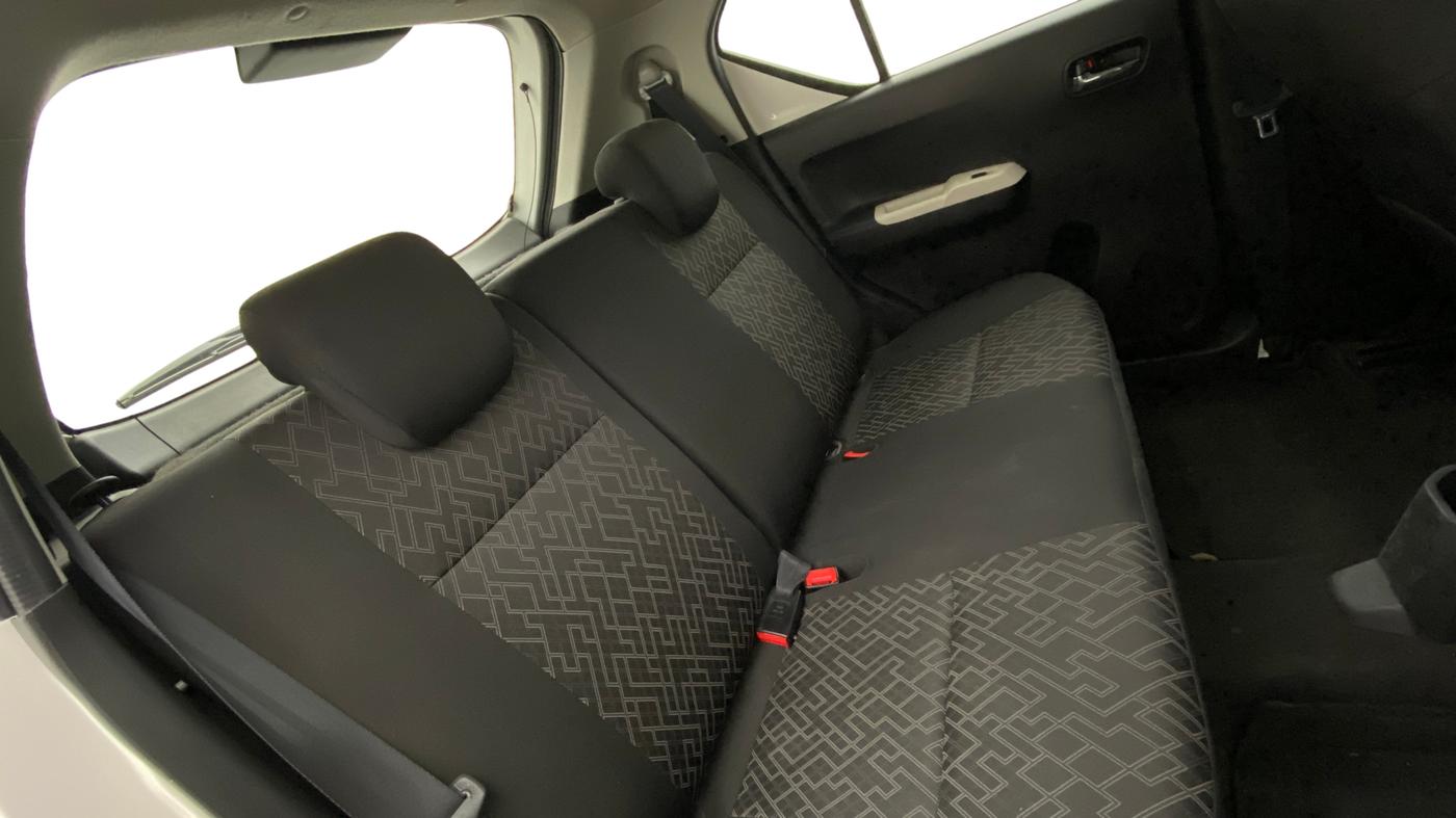 2022 Maruti IGNIS ALPHA 1.2 AMT, Petrol, Automatic, 34,510 km, Right Side Rear Door Cabin