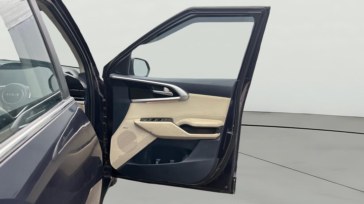 2022 KIA CARENS LUXURY PLUS 1.5 DIESEL AT 7 STR, Diesel, Automatic, 78,927 km, RHS Front Door