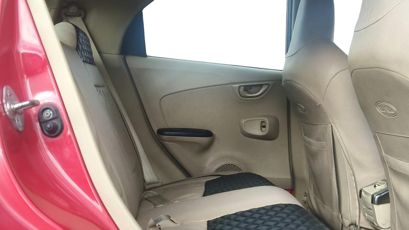 2015 Honda Brio VX AT, Petrol, Automatic, 63,920 km, Right Side Rear Door Cabin