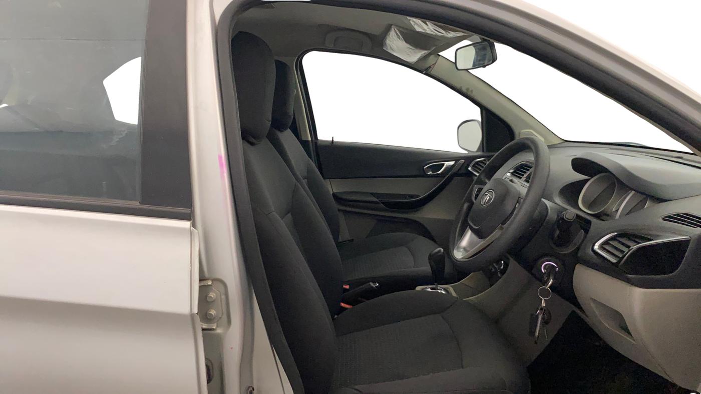 2017 Tata Tiago XZA PETROL, Petrol, Automatic, 68,398 km, Right Side Front Door Cabin