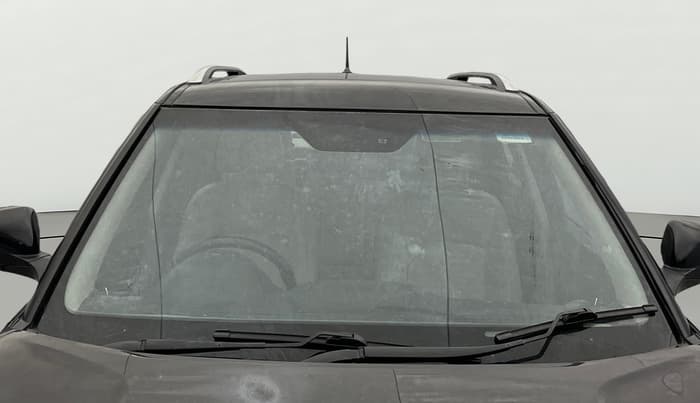 2019 Mahindra XUV300 W8 (O) 1.2 PETROL, Petrol, Manual, 54,222 km, Front Windshield