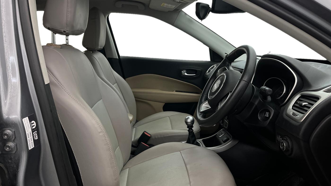 2019 Jeep Compass LONGITUDE (O) 2.0 DIESEL, Diesel, Manual, 39,486 km, Right Side Front Door Cabin