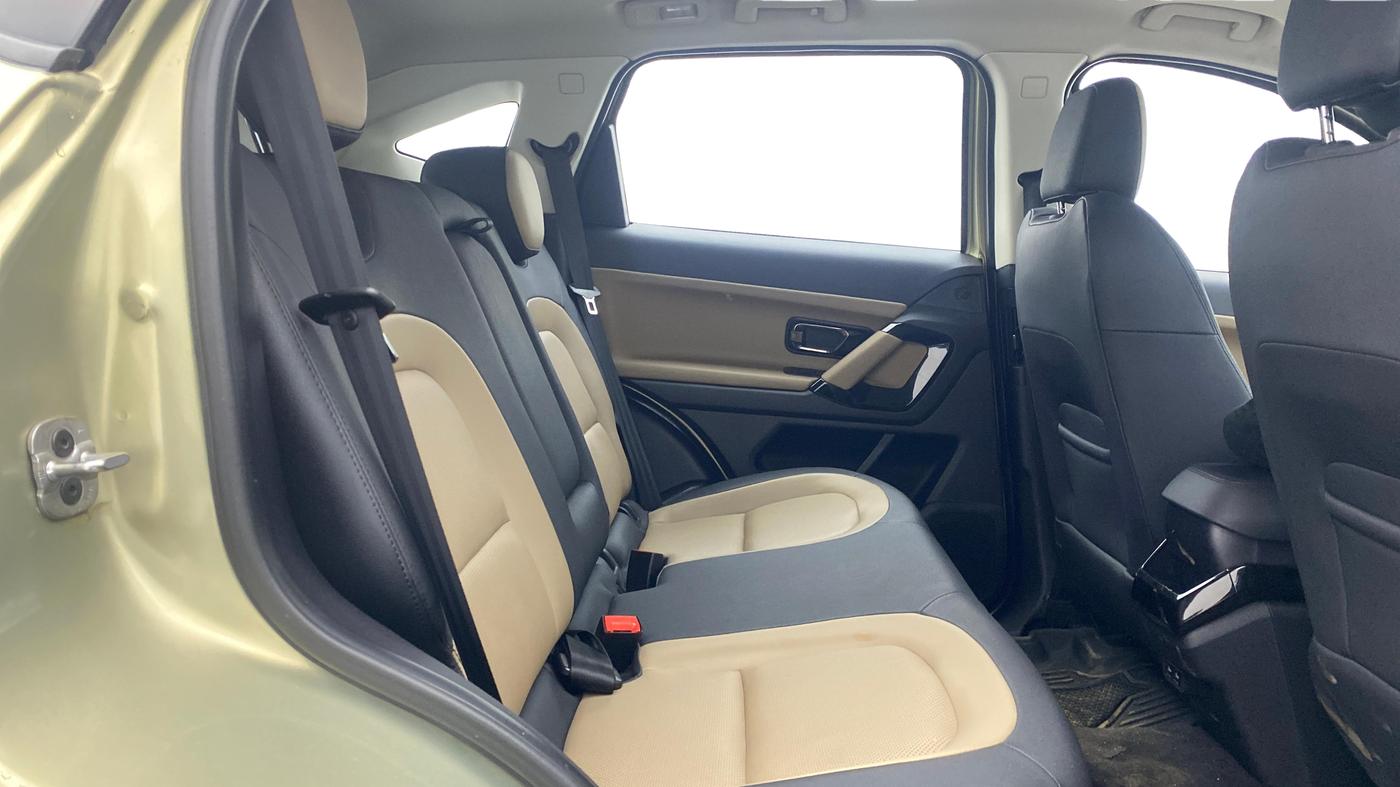 2022 Tata Harrier XZA PLUS 2.0L KAZIRANGA, Diesel, Automatic, 77,568 km, Right Side Rear Door Cabin
