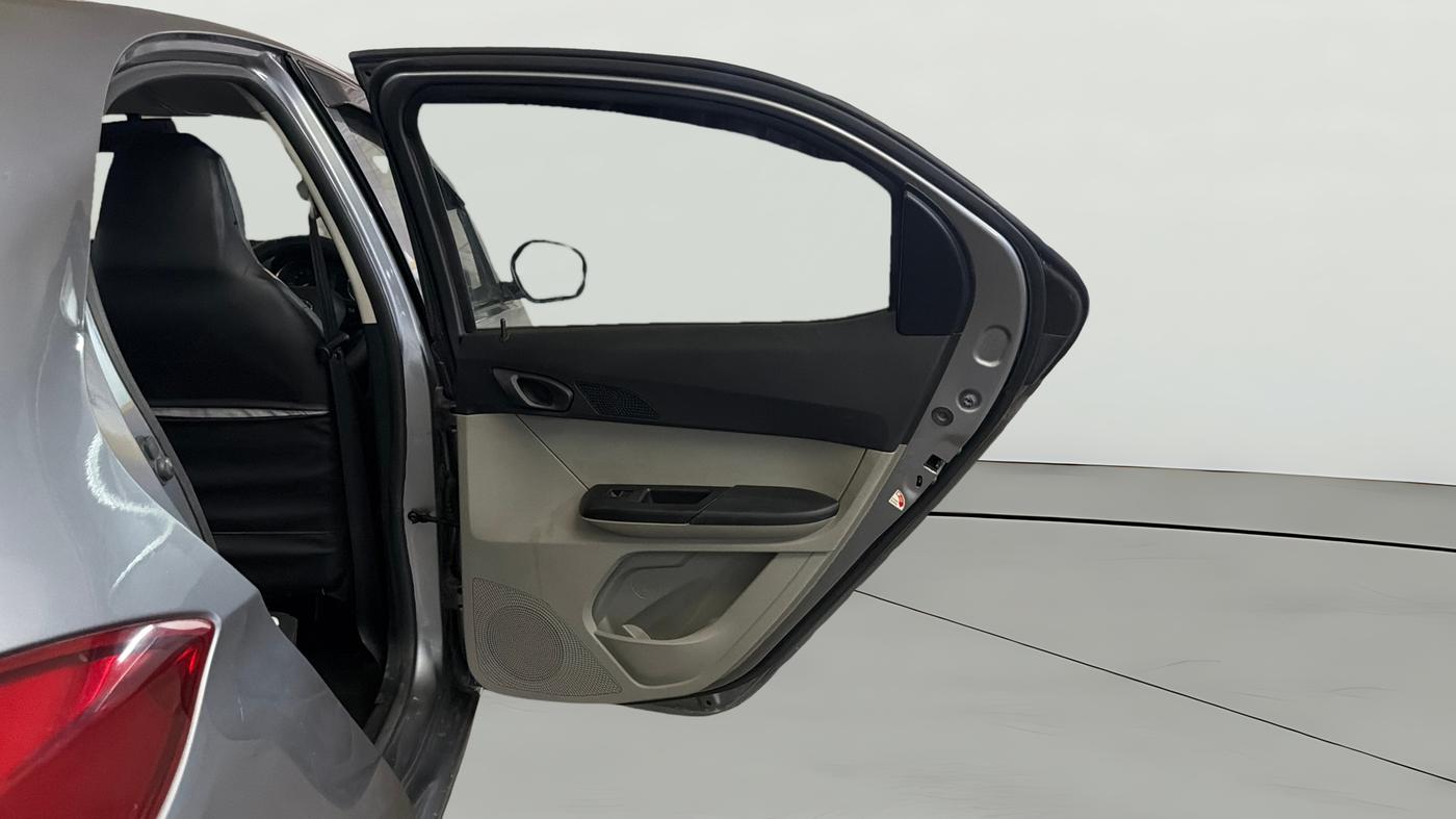 2019 Tata Tiago XZA PETROL, Petrol, Automatic, 27,925 km, RHS Rear Door