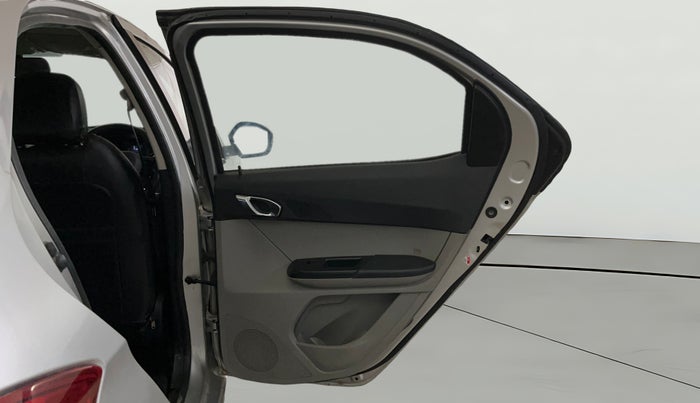 2019 Tata Tiago XZ PETROL, CNG, Manual, 84,710 km, RHS Rear Door