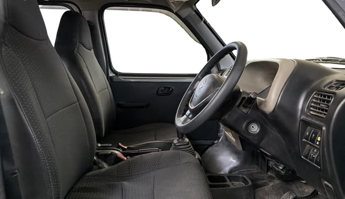 2019 Maruti Eeco 5 STR WITH A/C+HTR CNG, CNG, Manual, 1,06,043 km, Right Side Front Door Cabin