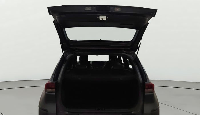 2022 KIA SONET X LINE 1.0 DCT, Petrol, Automatic, 16,227 km, Boot Door Open