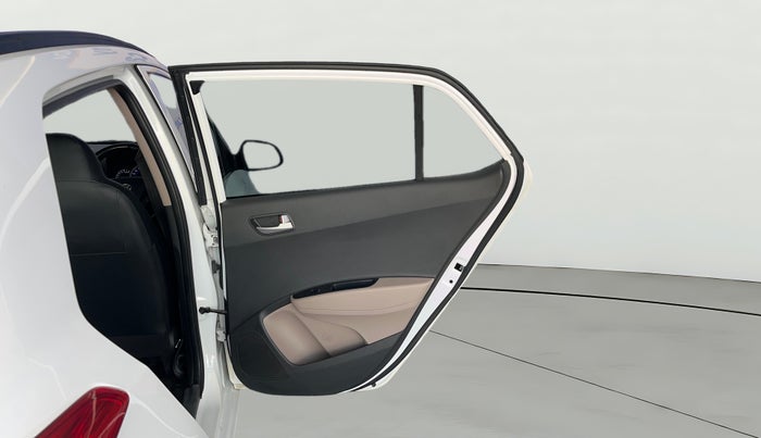 2019 Hyundai Grand i10 ASTA 1.2 KAPPA VTVT, Petrol, Manual, 1,04,358 km, RHS Rear Door