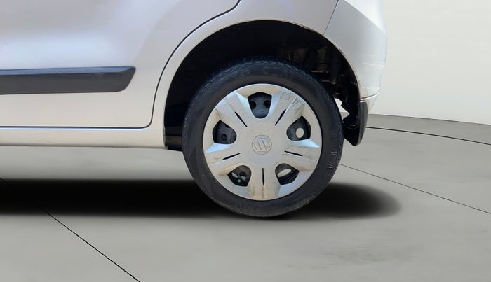 2017 Maruti Wagon R 1.0 VXI, Petrol, Manual, 75,895 km, Left Rear Wheel
