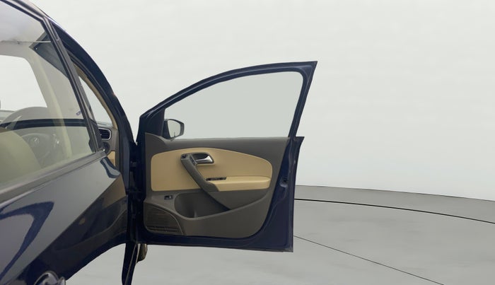 2015 Volkswagen Vento HIGHLINE 1.6 MPI, Petrol, Manual, 86,785 km, RHS Front Door