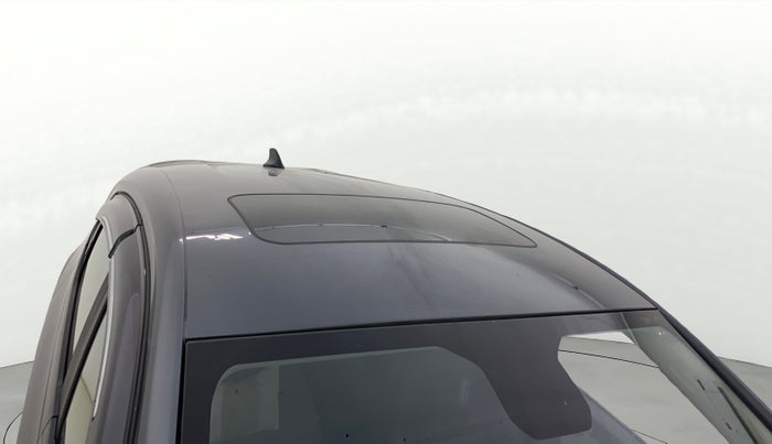 2023 Tata ALTROZ  XZ Plus (O) (S), Petrol, Manual, 22,499 km, Roof