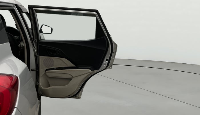 2020 Mahindra XUV300 W6 1.5 DIESEL, Diesel, Manual, 50,032 km, RHS Rear Door