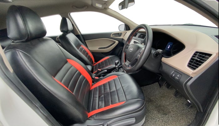 2016 Hyundai Elite i20 ASTA 1.2 (O), Petrol, Manual, 61,013 km, Right Side Front Door Cabin