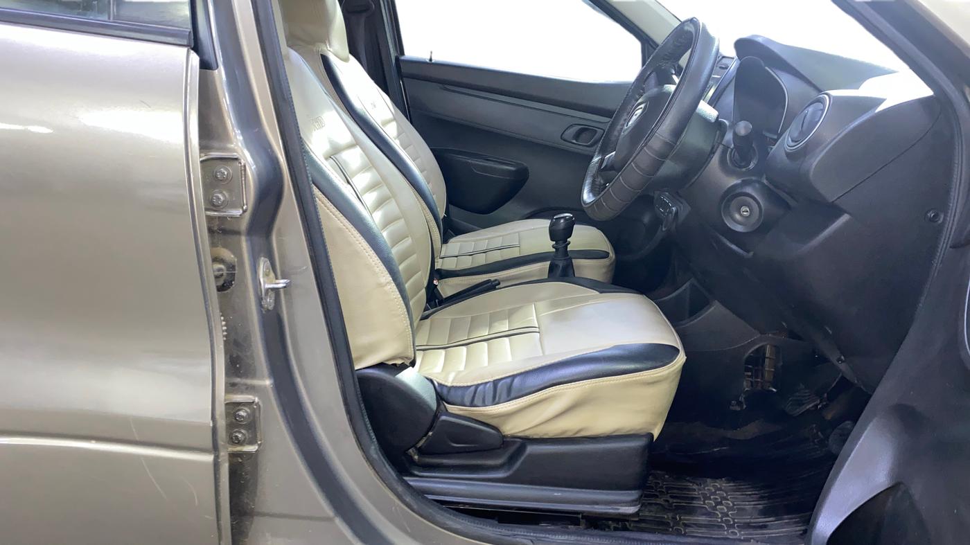 2019 Renault Kwid RXL, Petrol, Manual, 13,121 km, Right Side Front Door Cabin