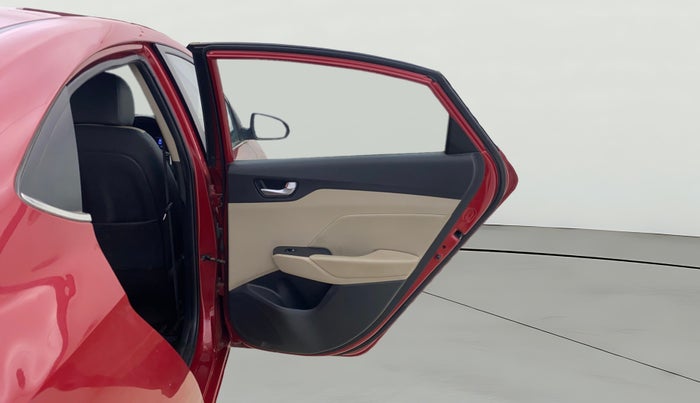 2018 Hyundai Verna 1.6 VTVT SX (O) AT, Petrol, Automatic, 56,470 km, RHS Rear Door