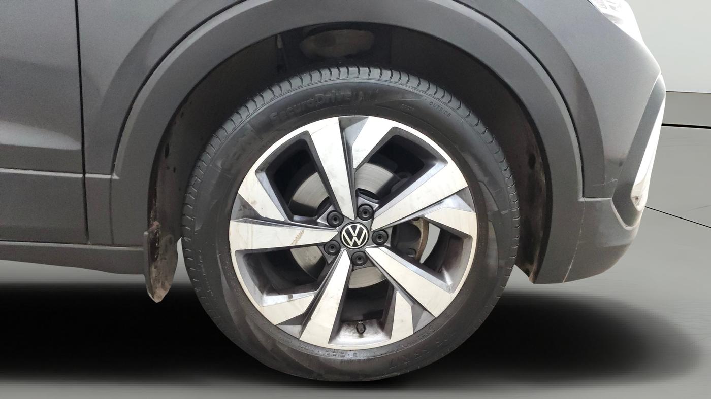 2023 Volkswagen TAIGUN TOPLINE 1.0 TSI AT, Petrol, Automatic, 33,166 km, Right Front Wheel