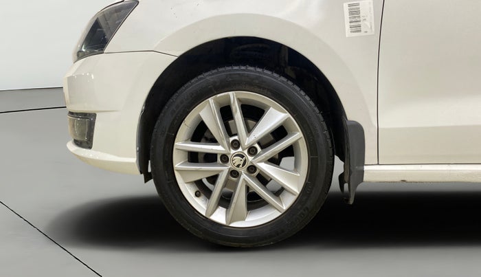 2017 Skoda Rapid STYLE 1.6 MPI AT, Petrol, Automatic, 54,614 km, Left Front Wheel